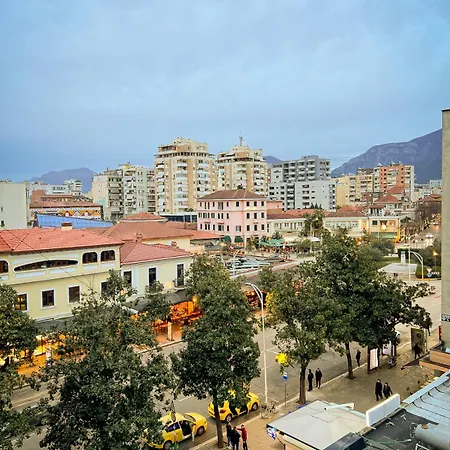 Retro Seven Apartment Tirana
